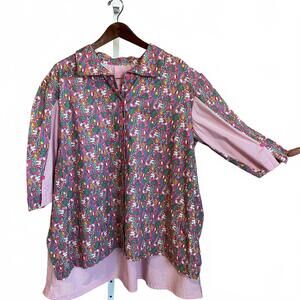 Vintage Hand made Women's Floral and Pink Patchwork Button-Up Top